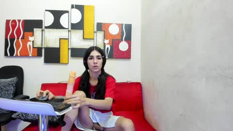 Snapshot of mariana_16_ chatting on February 5, 3:23 am mariana_16_ online show from February 5, 3:23 am