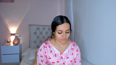 Snapshot of mariana___roexx chatting on October 6, 6:15 pm Mariana roexx online show from October 6, 6:15 pm