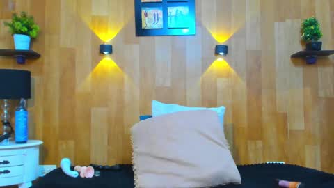 Snapshot of mariana_aangel chatting on March 9, 3:38 pm Mariana Angel online show from March 9, 3:38 pm