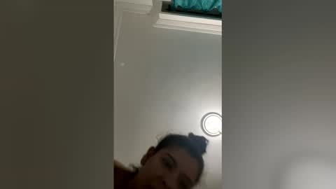 Mar y online show from March 27, 2:07 pm