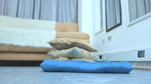 Mariana online show from April 9, 6:19 am