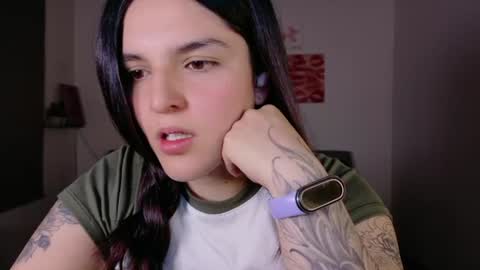 mariangeel_ online show from July 2, 3:23 am
