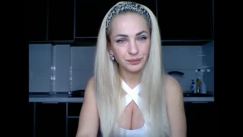Snapshot of marianna1977 chatting on March 3, 6:56 pm marianna1977 online show from March 3, 6:56 pm