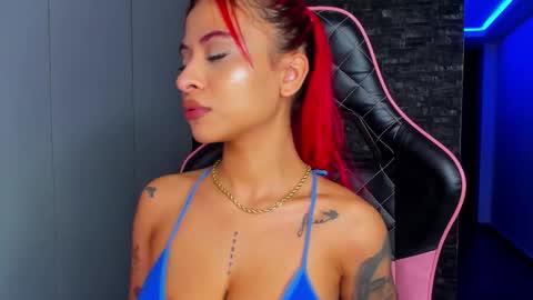 M A R I A N E online show from September 24, 10:22 am