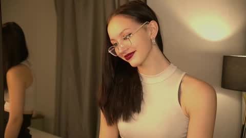 Rachel online show from November 12, 10:45 pm