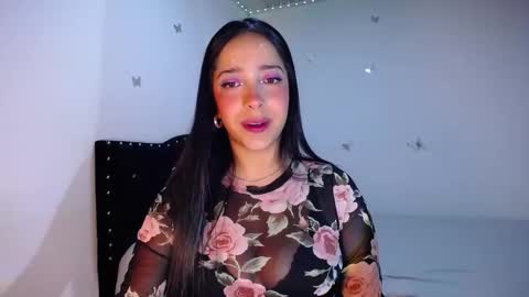 Snapshot of marie_daved chatting on October 15, 3:32 am Nicolle online show from October 15, 3:32 am