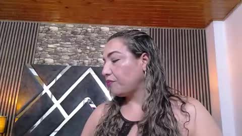 marie_hss online show from March 2, 7:53 pm