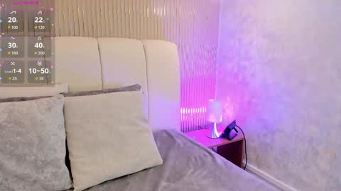 M A R I E online show from April 15, 12:52 pm