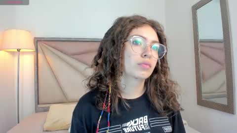 Mariee online show from January 12, 6:15 pm