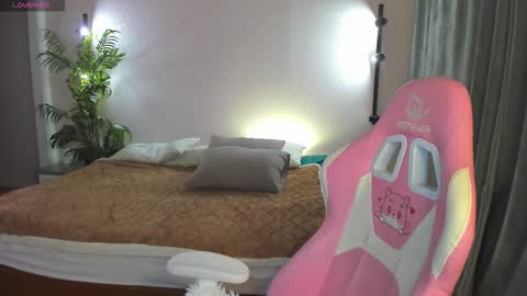 Mariel online show from November 3, 12:55 am