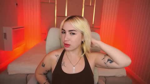 Snapshot of mariellavv chatting on October 6, 1:07 pm Mariella online show from October 6, 1:07 pm