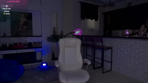 mariemlui online show from September 12, 7:10 am