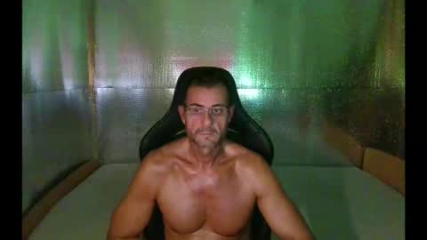 Snapshot of mariettee chatting on October 14, 9:56 am Djpegasus online show from October 14, 9:56 am