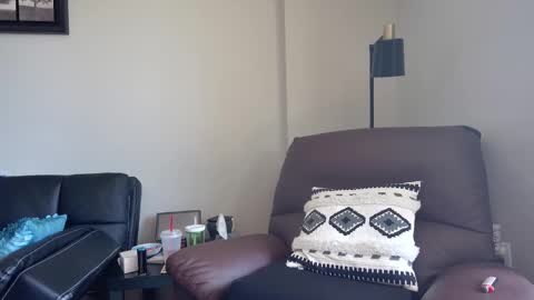 Marie Ann Waters online show from May 26, 3:07 pm