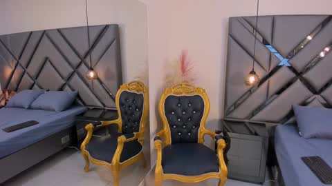 Maria Evans  online show from December 30, 8:58 pm