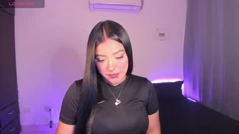 Mariana Hasper online show from June 27, 9:32 pm