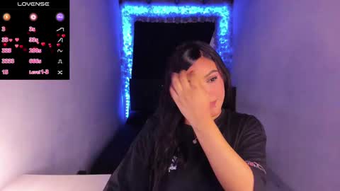 Snapshot of mariiana_hasper chatting on February 25, 10:31 pm Mariana Hasper online show from February 25, 10:31 pm