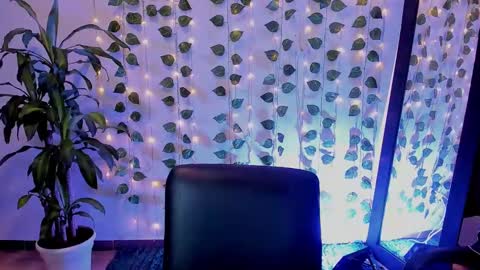 Snapshot of mariianadiaz1_ chatting on February 7, 3:41 pm Maryyy online show from February 7, 3:41 pm