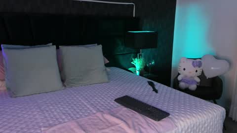 Snapshot of mariianna_lopez_ chatting on February 21, 5:20 pm Mariana online show from February 21, 5:20 pm