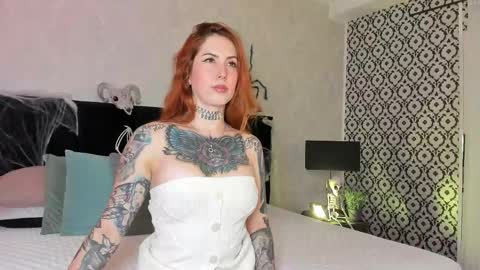 Snapshot of mariianna_lopez_ chatting on October 8, 5:52 pm Mariana online show from October 8, 5:52 pm