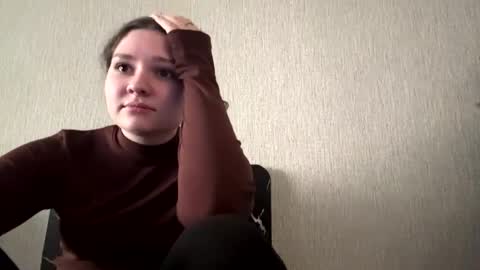 Emmie online show from April 8, 9:12 am