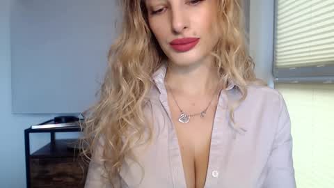 Snapshot of marilyndevilish chatting on January 24, 8:34 am MarilynDevilish online show from January 24, 8:34 am