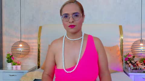 Marilyn Vega online show from May 26, 9:32 pm