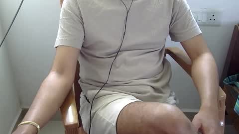 The SHY UncutBoy online show from February 13, 4:49 am