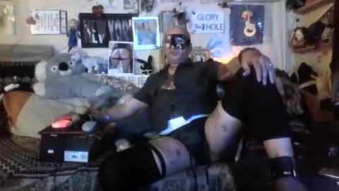 Ray online show from April 19, 10:01 pm