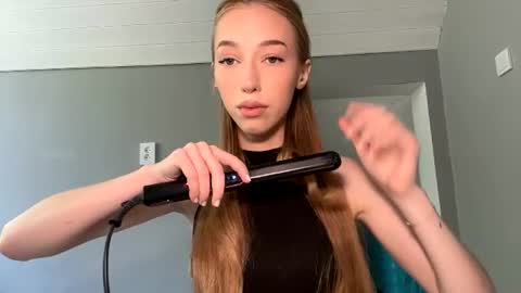 Amelia online show from June 17, 10:09 am