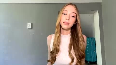 Amelia online show from June 23, 10:22 am