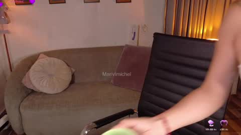 marivimichel_s online show from April 10, 10:09 am