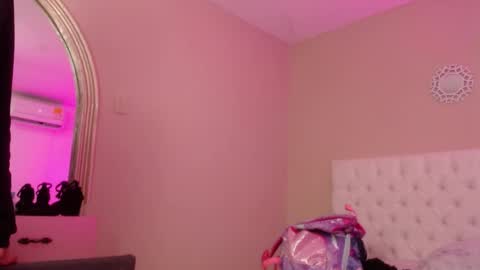 marizza_14 online show from April 9, 12:22 pm