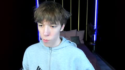 Mark online show from February 13, 10:40 am