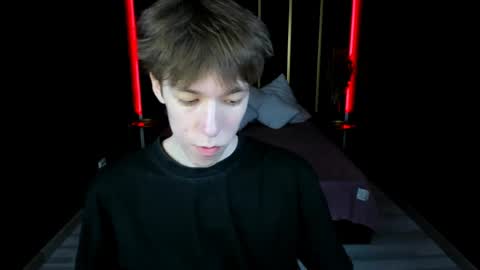 Mark online show from May 24, 9:38 am