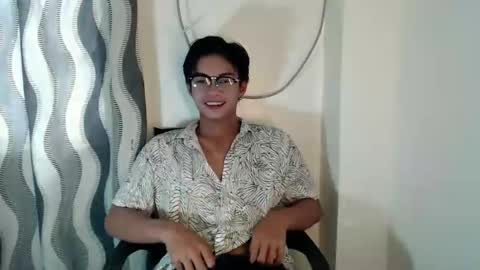 JUST CALL ME MARK online show from April 25, 7:43 am