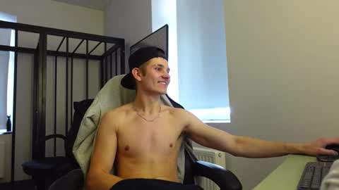 MARK KARSON online show from October 7, 8:43 am