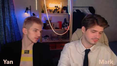 Mark online show from December 19, 4:41 am