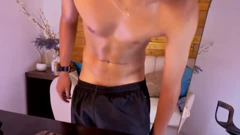 mark_walkerr online show from June 1, 8:54 pm