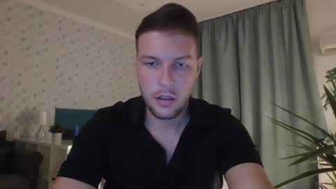 Snapshot of markster9696 chatting on November 1, 11:48 pm markster9696 online show from November 1, 11:48 pm