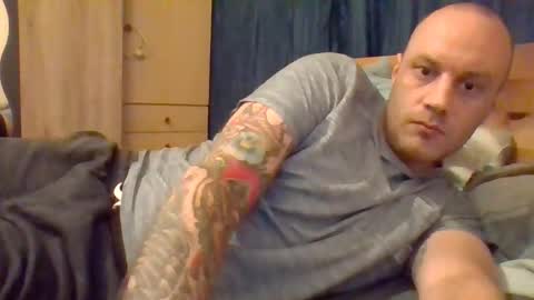 markus_7 online show from October 13, 10:01 pm