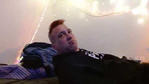 markymark101825061 online show from February 15, 1:42 am