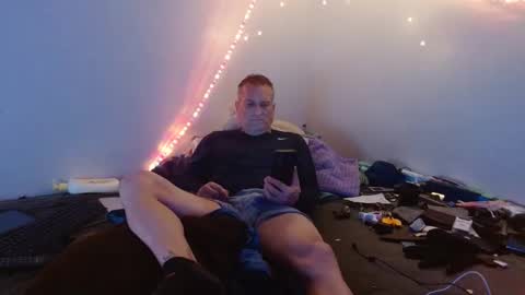 markymark101825061 online show from February 12, 5:58 am