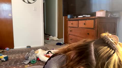 Snapshot of maroon_moon chatting on February 19, 6:43 pm maroon_moon online show from February 19, 6:43 pm