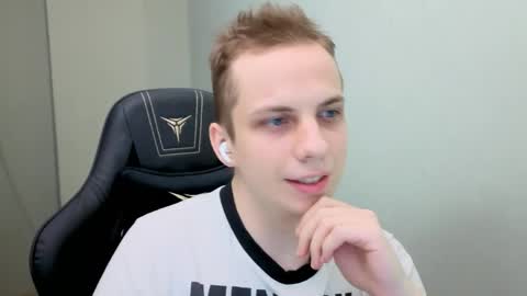 Marko online show from April 15, 7:38 pm