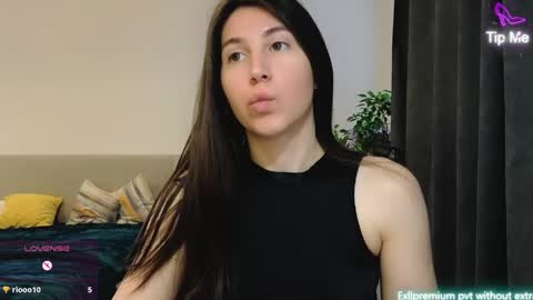 marrycolins online show from April 16, 2:33 am