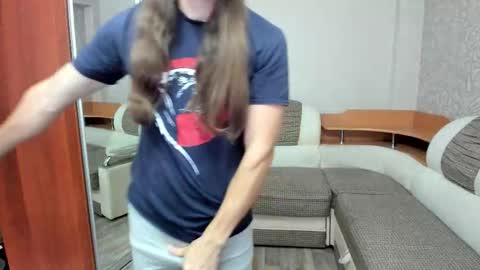 Snapshot of marryplz chatting on September 30, 4:56 am Alan online show from September 30, 4:56 am