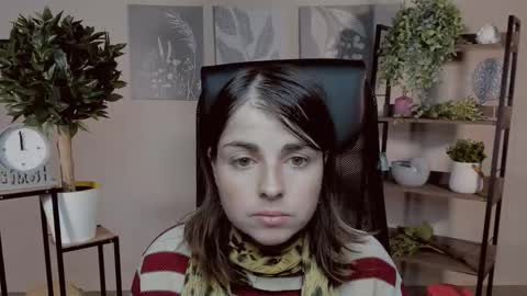 martaedams online show from November 26, 6:43 am