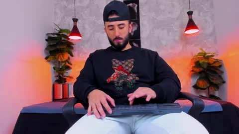 Martin Foster online show from April 6, 4:43 am