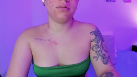 C A R O L I N A  online show from July 13, 4:54 pm